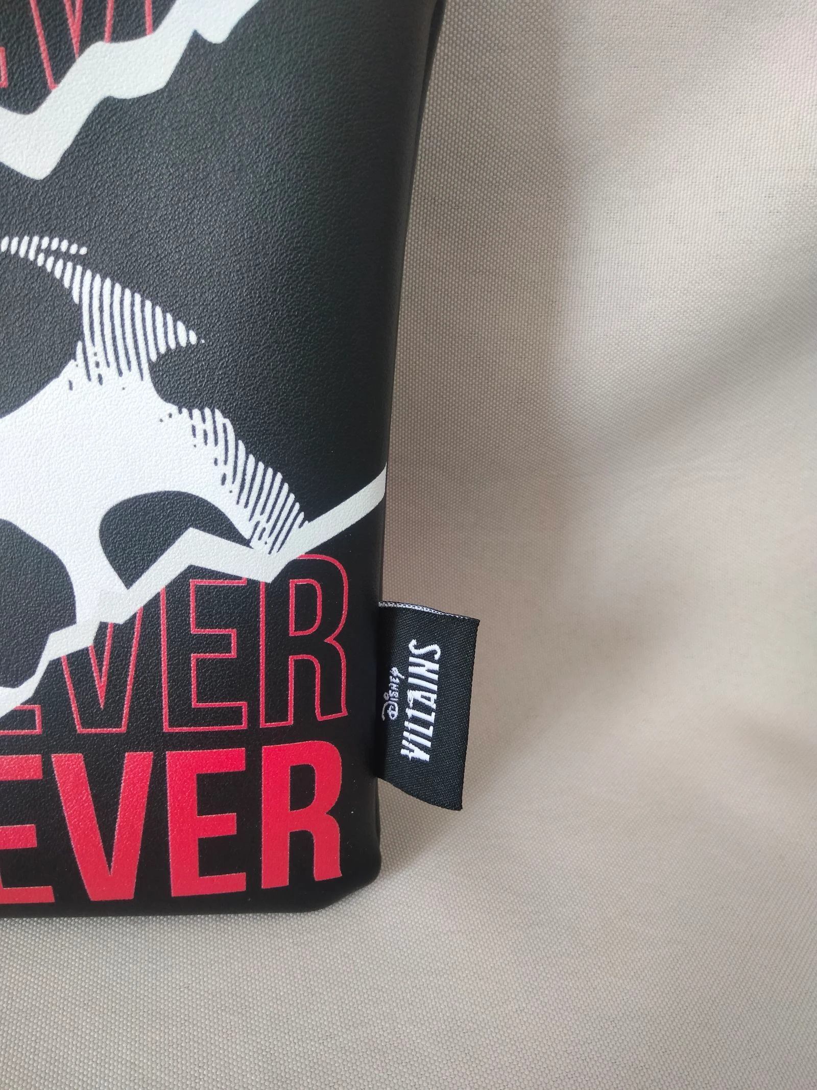 Bolso Cruella De Vil | Disney | Nuevo | Negro | 16 × 24 × 1 cm – photo 4